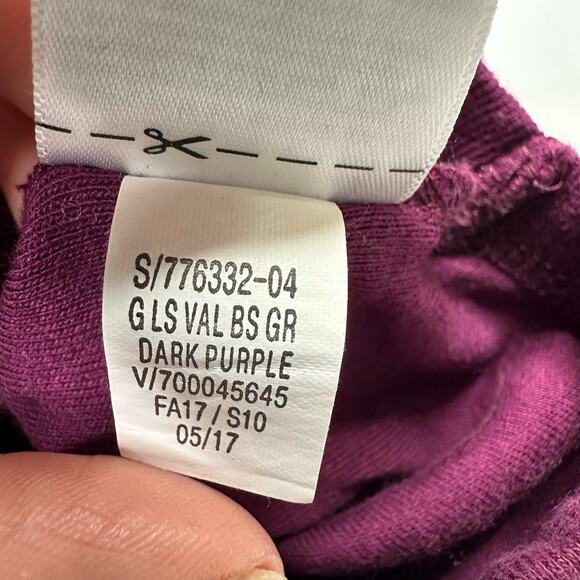 Old Navy Baby Girls 0-3 Months Long Sleeve William Shakespeare Fierce One Piece - Picture 5 of 6